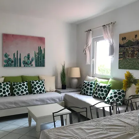 Bella Casa Al Mare Calarossa דירה *