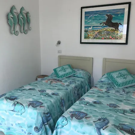 Bella Casa Al Mare Calarossa Apartmán